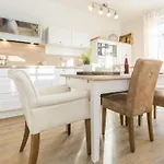 Ferienhaus In With Swimming Pool Ostseeheilbad Zingst
