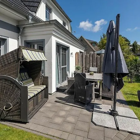 In Zingst With Swimming Pool Ferienhaus *