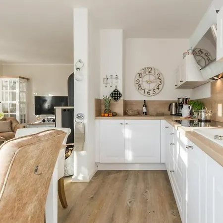 Ferienhaus In With Swimming Pool Ostseeheilbad Zingst