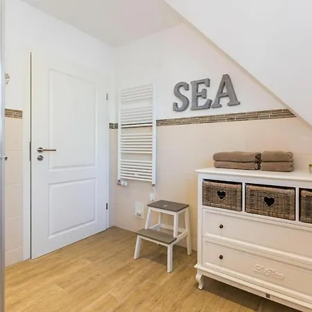 In Zingst With Swimming Pool * Kirr